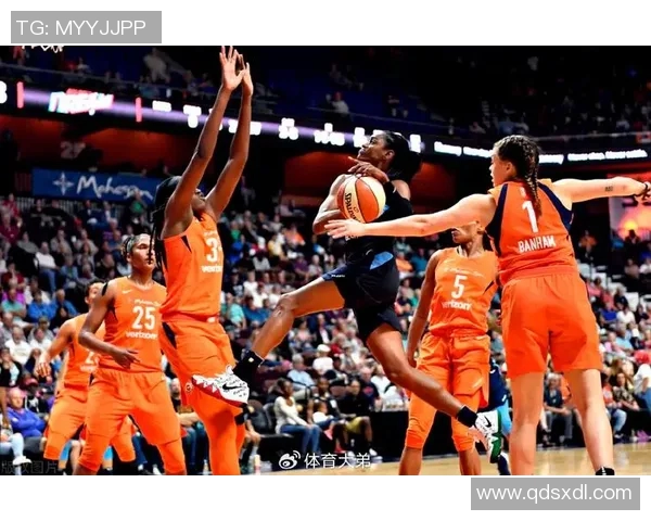 康涅狄克太阳与芝加哥天空的巅峰对决展现女子篮球的魅力与激情