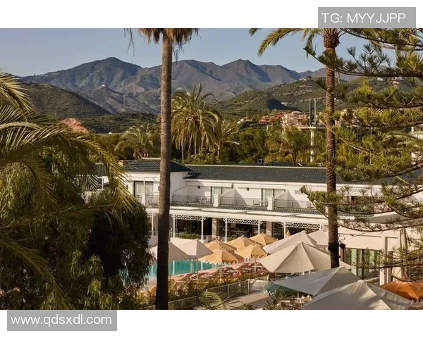 清波荡漾，梦幻泳池设计灵感分享