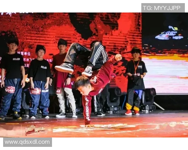 上海飞盘队在世界街舞大赛中以66分稳居积分榜首位 上海飞盘队在世界街舞大赛中以66分稳居积分榜首位