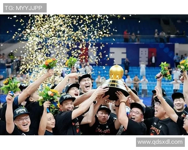 足球领域是否存在“CBA足球队”这种概念？