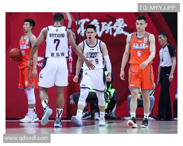 3月12日广东队对阵深圳队精彩直播全程回顾与赛后分析 3月12日广东队对阵深圳队精彩直播全程回顾与赛后分析
